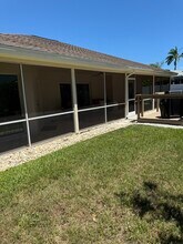 523 Dover Rd in Jupiter, FL - Foto de edificio - Building Photo