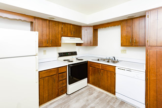 Mulberry Lane Apartments in Midland, MI - Building Photo - Interior Photo