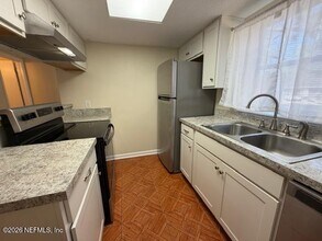 5627 Pinebay Cir S in Jacksonville, FL - Building Photo - Building Photo