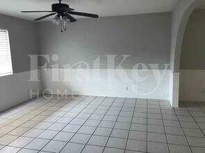 9409 N 36th Dr in Phoenix, AZ - Building Photo - Building Photo