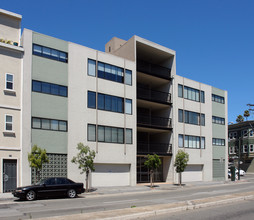 Alamo Apartments in San Francisco, CA - Building Photo - Building Photo