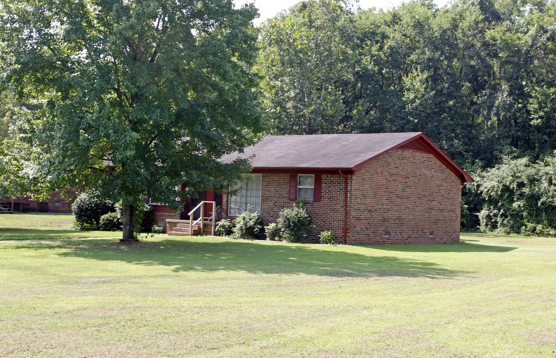 625 Beech Cir in Cleveland, TN - Foto de edificio