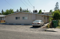 Bella Terra Apartments in Winton, CA - Building Photo - Building Photo