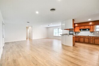 3605 Longherridge Dr in Pearland, TX - Building Photo - Building Photo