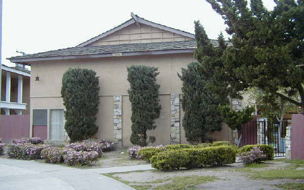 1119 N Onondaga Ave in Anaheim, CA - Foto de edificio - Building Photo