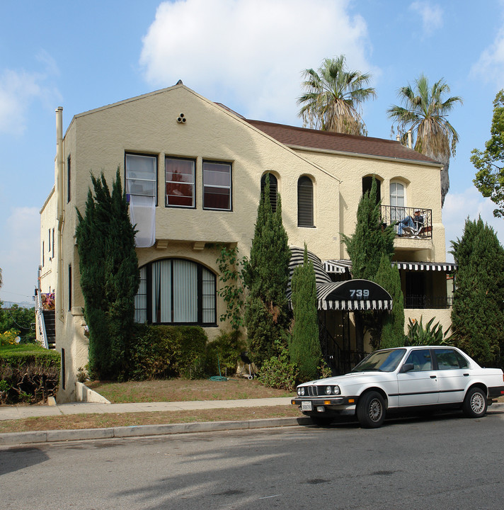 739 N Occidental Blvd in Los Angeles, CA - Building Photo