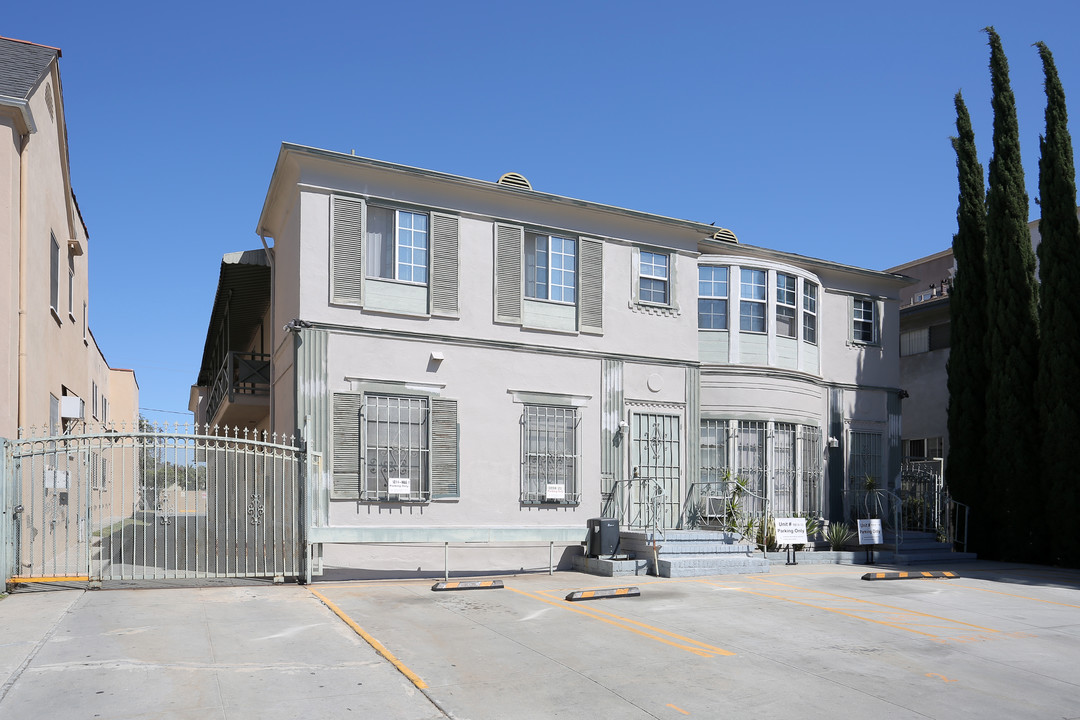 1018 S Norton Ave in Los Angeles, CA - Building Photo