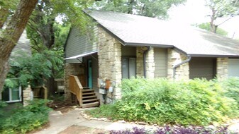 1606 Waterloo Tr in Austin, TX - Building Photo