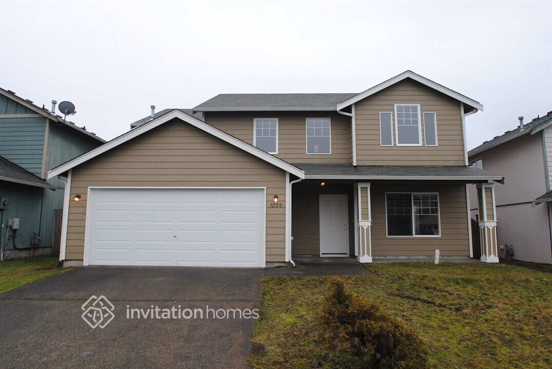 1220 202nd St Ct E in Spanaway, WA - Building Photo
