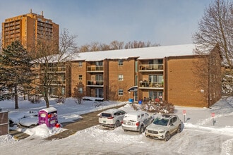 Fanshawe Village in London, ON - Building Photo - Building Photo