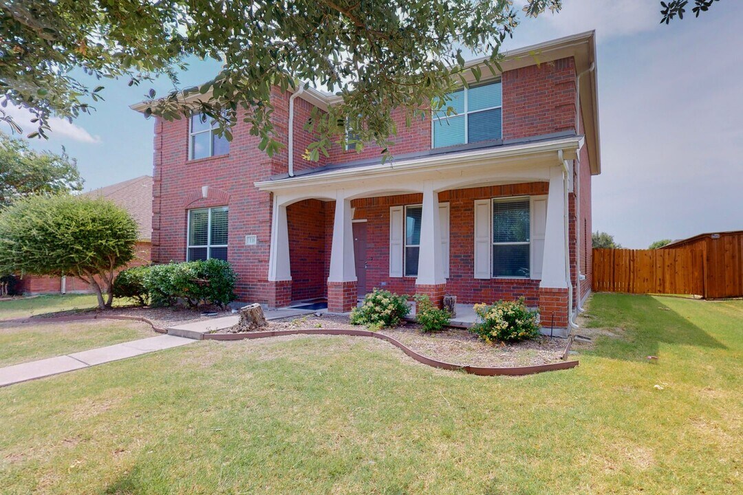 116 Cliffbrook Dr in Wylie, TX - Building Photo