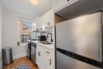 102 Revere St in Boston, MA - Building Photo - Building Photo