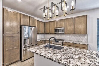 9893 Agate Creek in Las Vegas, NV - Building Photo - Building Photo