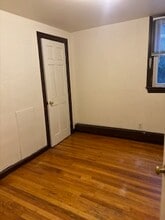 263 North Beacon St, Unit 1 in Boston, MA - Foto de edificio - Building Photo