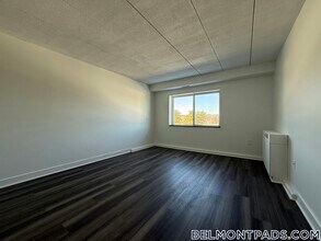 49 Hill Rd, Unit 43 in Belmont, MA - Building Photo - Building Photo