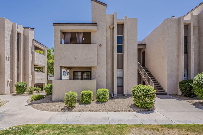 property at 7510 E Thomas Rd