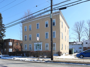 2602 North in Endicott, NY - Building Photo - Building Photo