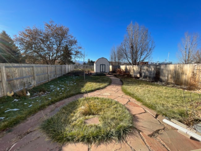property at 423 S 8th St