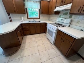 6672 Belvidere Rd in Roscoe, IL - Building Photo - Building Photo