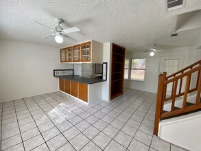 407 E 30th St in Austin, TX - Foto de edificio - Building Photo