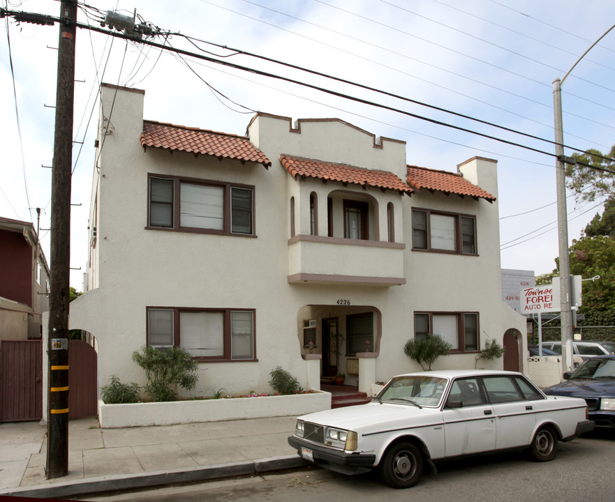 4226 E 4th St in Long Beach, CA - Building Photo