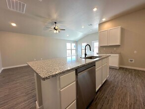 1711 142nd St in Lubbock, TX - Building Photo - Building Photo