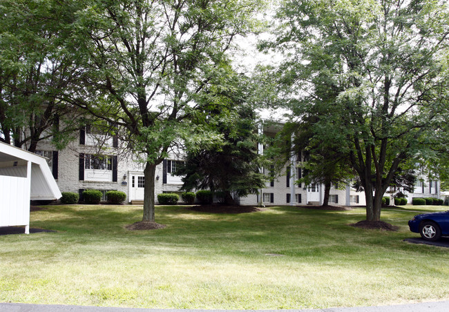 Windsor Place Apartments in Canton, OH - Foto de edificio - Building Photo