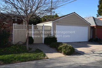 1679 9th Ave in Sacramento, CA - Building Photo - Building Photo