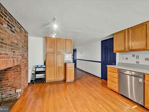 1005 S Kenwood Ave in Baltimore, MD - Building Photo - Building Photo