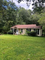 150 Canady Dr in Athens, GA - Building Photo