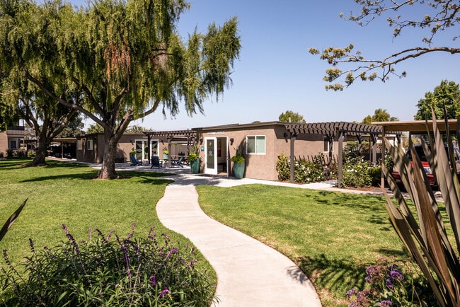Amara Apartments in Santa Maria, CA - Building Photo - Building Photo