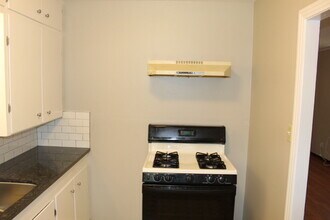 4521 SE 22nd St in Del City, OK - Foto de edificio - Building Photo