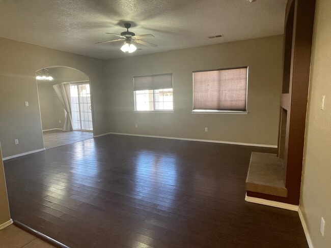 5659 Bald Eagle Rd NW in Albuquerque, NM - Building Photo - Building Photo