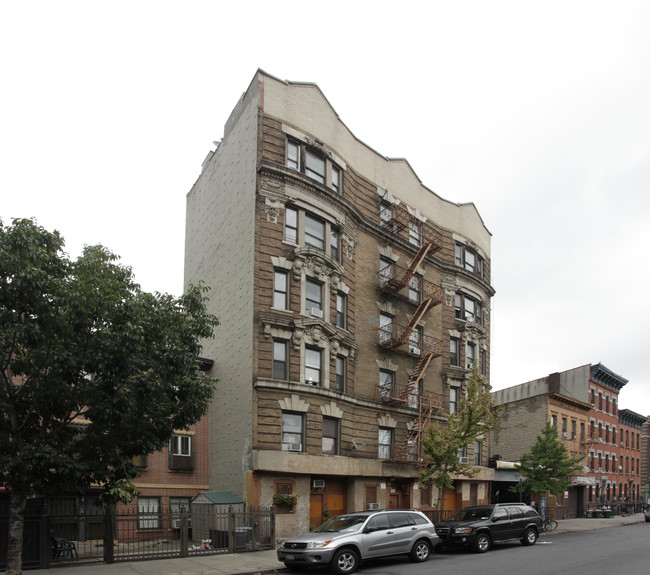 387 S 4th St in Brooklyn, NY - Building Photo - Building Photo