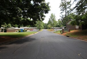 Coachwood Apartments in Hillsborough, NC - Building Photo