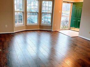 516 Hollyberry Way in Frederick, MD - Building Photo - Building Photo