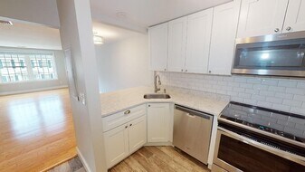 24 South St, Unit 3 in Medford, MA - Building Photo