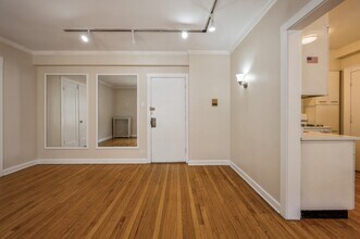 2326 N Lincoln Park W in Chicago, IL - Building Photo - Building Photo