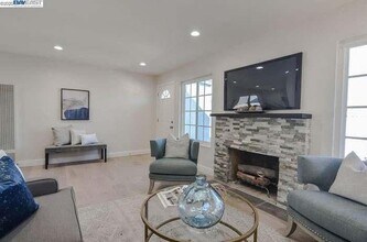 33215 Lake Champlain Ct in Fremont, CA - Building Photo - Building Photo