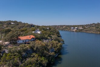 830 Los Escondidos Rd in Marble Falls, TX - Building Photo - Building Photo