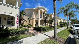 7677 Bergamo Ave in Sarasota, FL - Building Photo