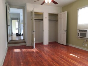 2202 Lee Hall St in San Antonio, TX - Building Photo - Building Photo