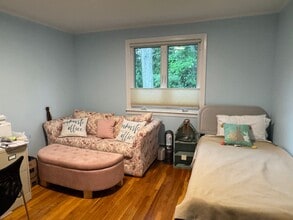 6 Reservoir Ave, Unit #1-Master in Chestnut Hill, MA - Building Photo - Building Photo