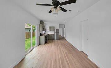 1818 Windsor Ave in Waco, TX - Building Photo - Building Photo