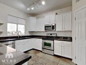 3003 W Perdido Way in Phoenix, AZ - Building Photo - Building Photo