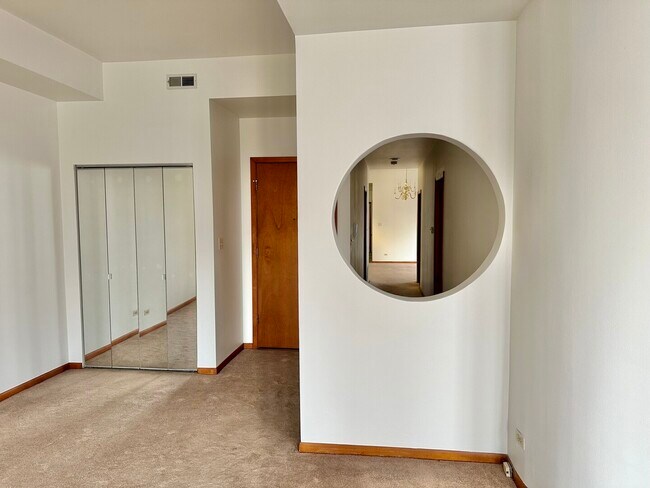 928 W Leland Ave in Chicago, IL - Foto de edificio - Building Photo