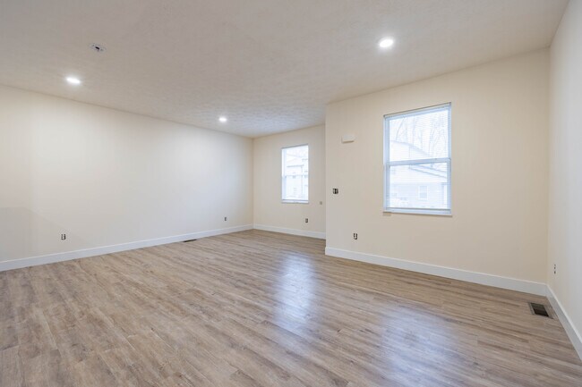 Courtyards at Amelia Olive Branch in Amelia, OH - Foto de edificio - Interior Photo