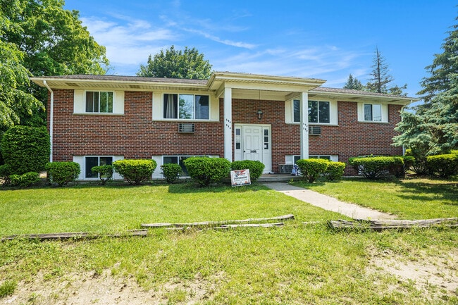 592 54th St SE in Grand Rapids, MI - Building Photo - Building Photo