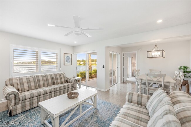 2885 Citrus Lake Dr in Naples, FL - Building Photo - Building Photo