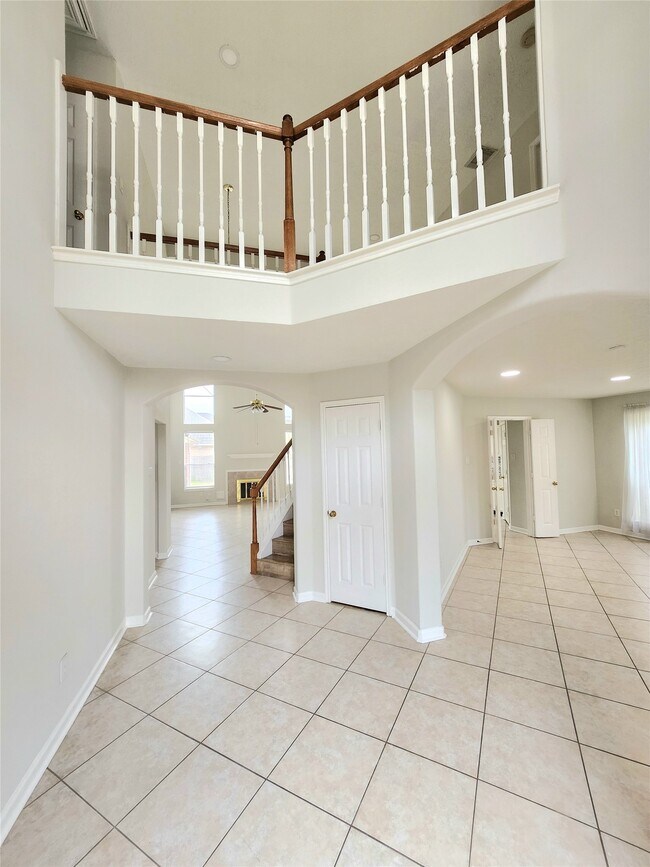 14335 Berrington Dr in Houston, TX - Building Photo - Building Photo